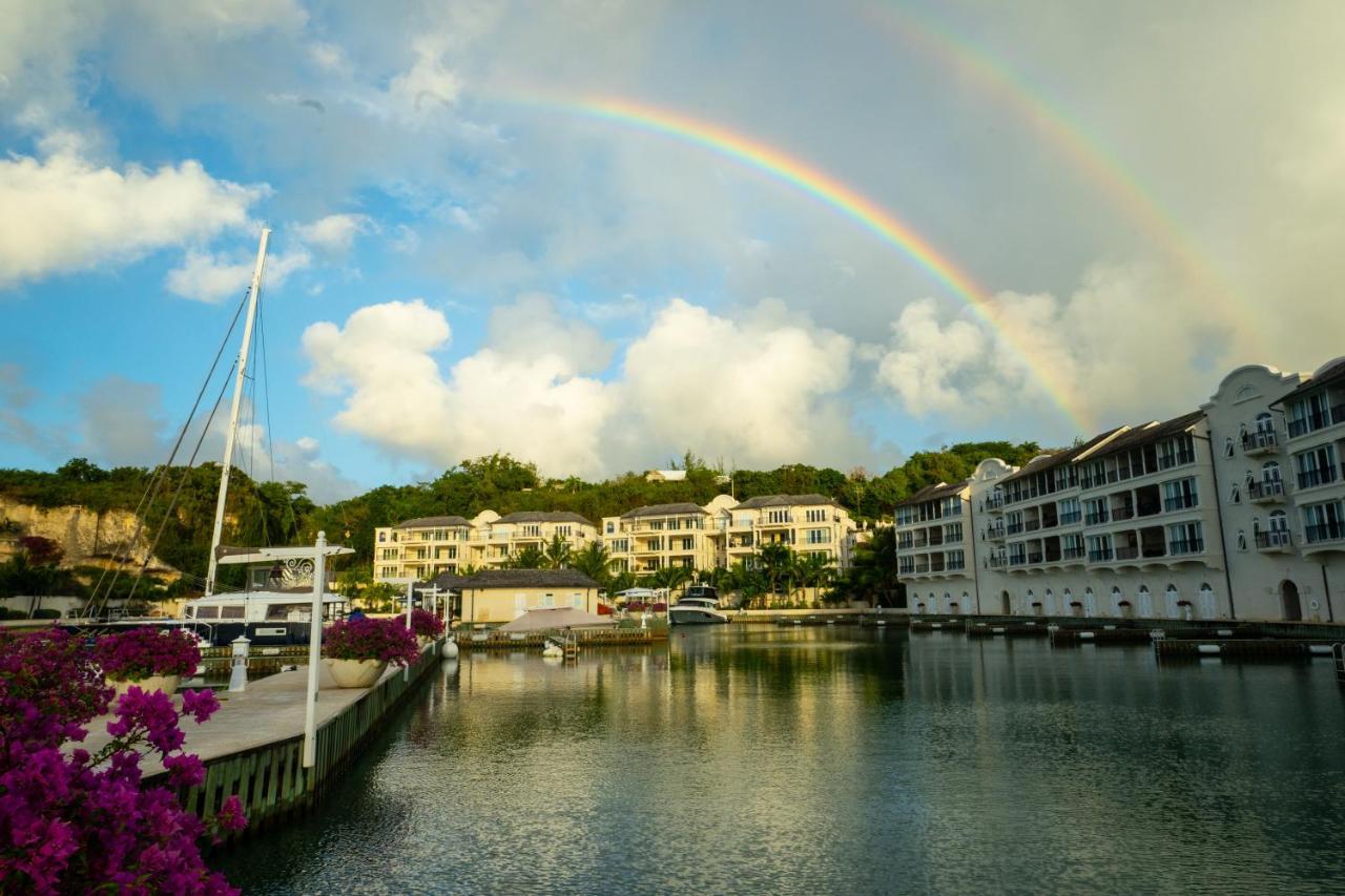 Port Ferdinand Marina & Luxury Residences Saint Peter Eksteriør bilde